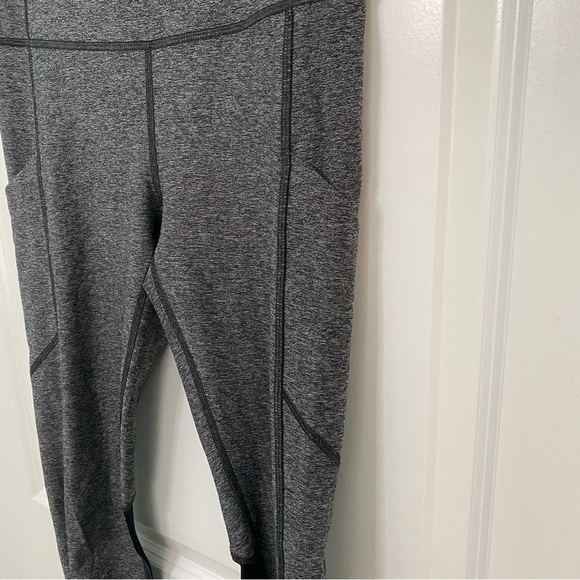 Lululemon Pace Rival Crop Leggings Heathered Black / Gray in Sz 4 with Pockets - Picture 12 of 16